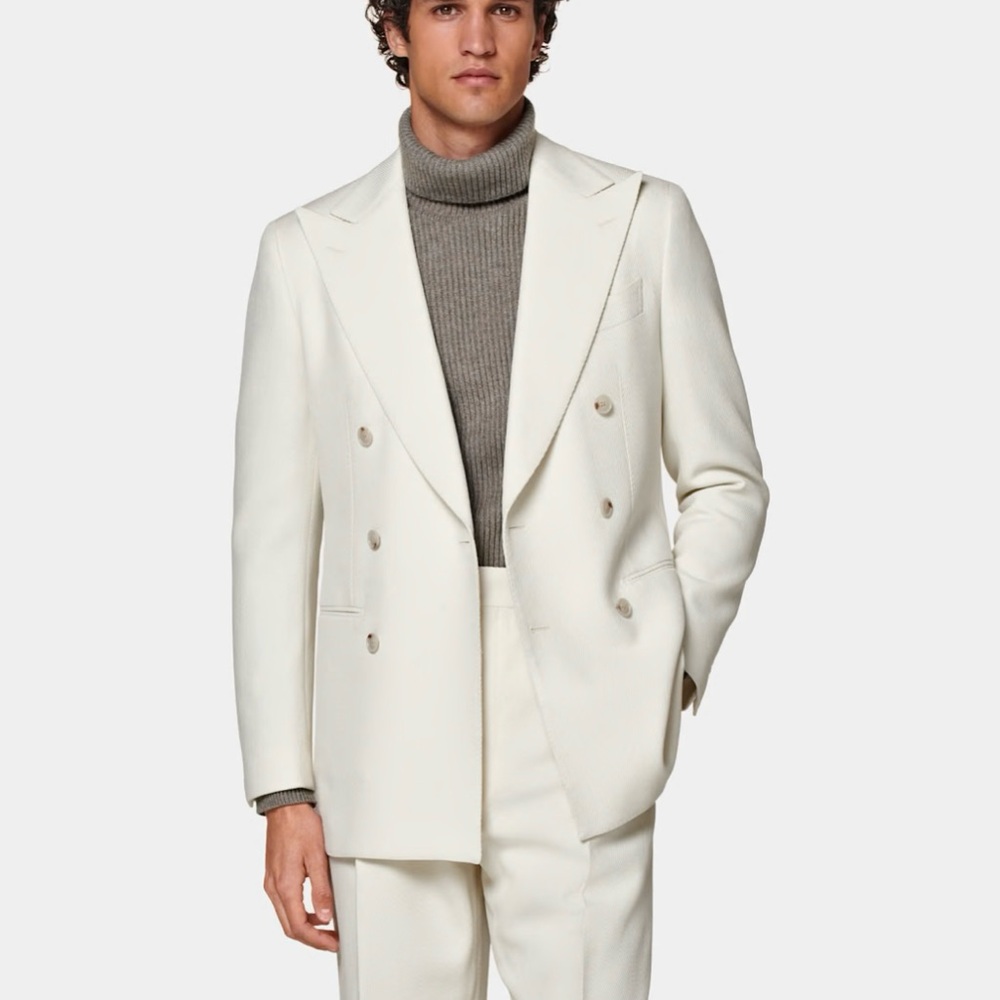 Tailored fit suit